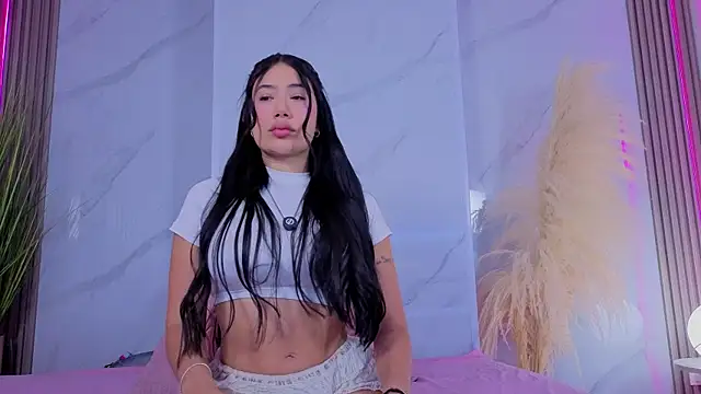 Chlooee   online show from April 2026 02:16:01 AM