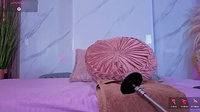 Chlooee   online show from February 2026 03:23:01 PM