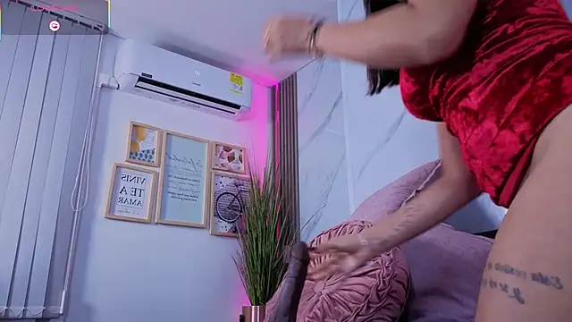 Chlooee   online show from February 2026 02:44:02 AM