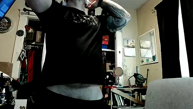 TwoFarty240 online show from March 2026 03:27:01 PM