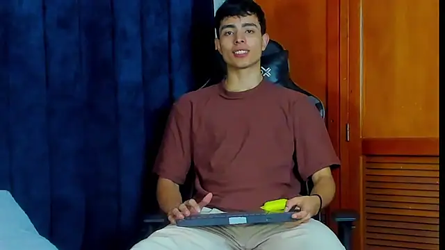 JoshRashfordd online show from March 2025 12:14:02 PM