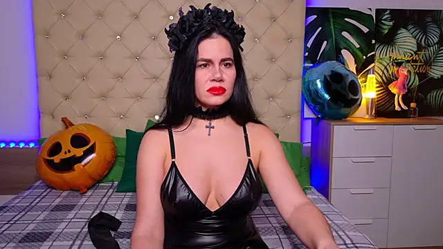 KattieSims online show from October 2025 06:18:02 PM