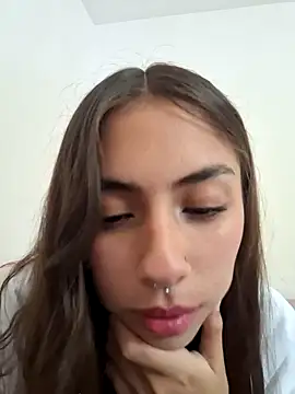 Snapshot of Jazmin-Cerezita chatting on December 2024 07:15:02 PM Jazmin-Cerezita online show from December 2024 07:15:02 PM