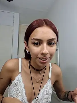 Snapshot of Jazmin-Cerezita chatting on November 2025 11:41:01 PM Jazmin-Cerezita online show from November 2025 11:41:01 PM