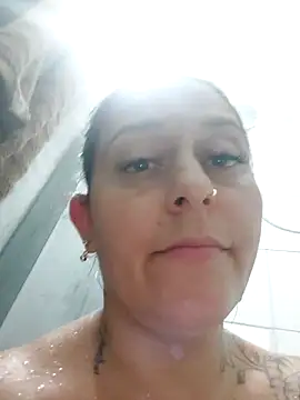 baixinhaloira online show from November 2025 01:32:02 AM