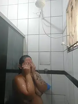 baixinhaloira online show from November 2025 01:04:02 PM