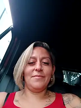 baixinhaloira online show from March 2026 06:56:01 PM