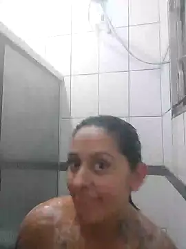 baixinhaloira online show from January 2025 01:06:01 AM