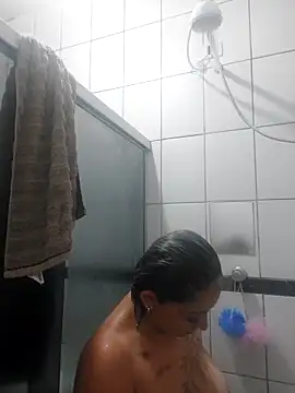 baixinhaloira online show from February 2025 02:03:02 AM