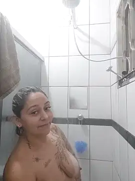 baixinhaloira online show from November 2025 12:27:02 AM