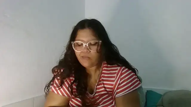 samy riverss online show from February 2026 12:11:01 AM