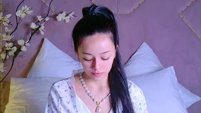 Snapshot of STELLA_RICH chatting on October 2025 08:08:01 PM STELLA RICH online show from October 2025 08:08:01 PM