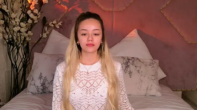 STELLA RICH online show from September 2025 08:52:01 PM