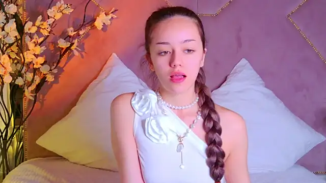 STELLA RICH online show from October 2025 08:32:02 PM