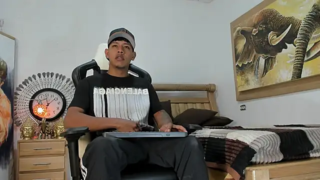 mr stiven  online show from March 2026 03:06:02 AM