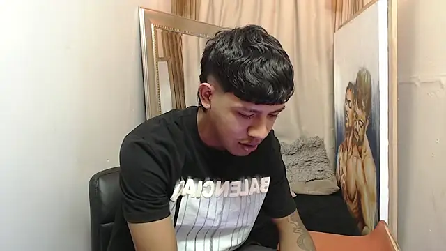 mr stiven  online show from November 2025 04:33:02 AM