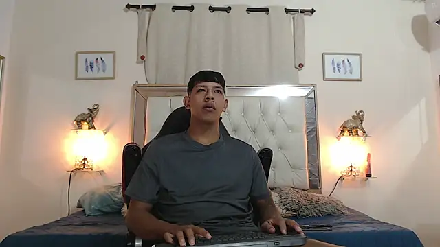 mr stiven  online show from September 2025 02:43:02 AM