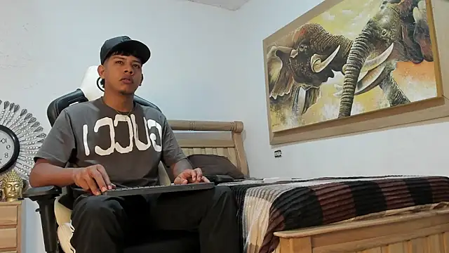 mr stiven  online show from March 2026 06:47:01 AM