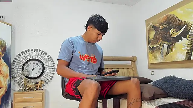 mr stiven  online show from May 2026 02:37:01 AM