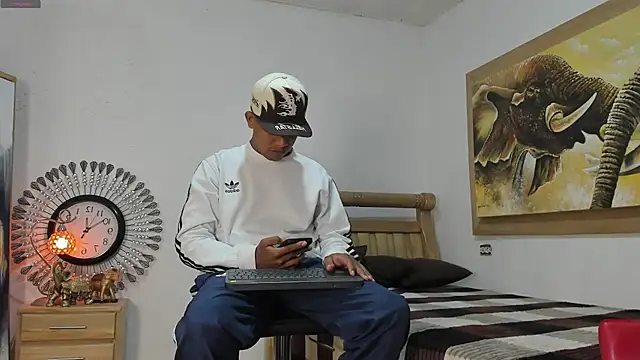 mr stiven  online show from May 2026 03:01:02 AM