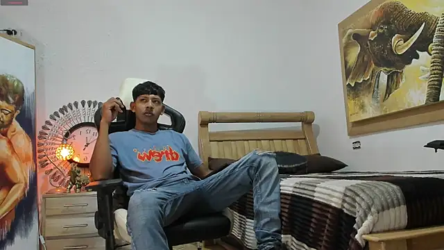 mr stiven  online show from June 2026 06:18:02 AM