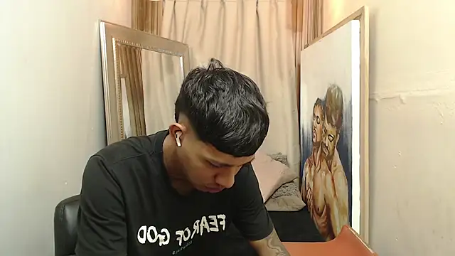 mr stiven  online show from December 2025 03:40:02 AM