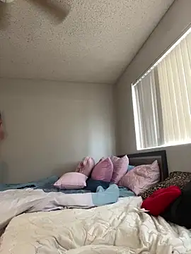 Snapshot of Charismasweets chatting on March 2025 09:06:02 PM Charismasweets online show from March 2025 09:06:02 PM