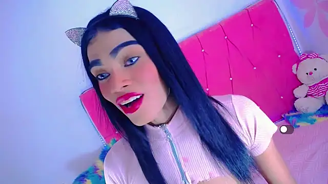 Theylor Rouse online show from October 2025 08:42:01 PM