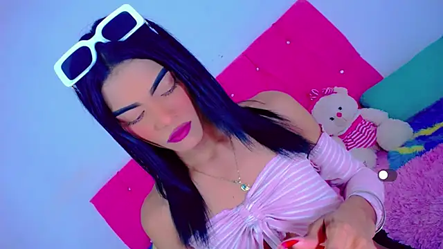 Theylor Rouse online show from January 2026 04:49:01 AM