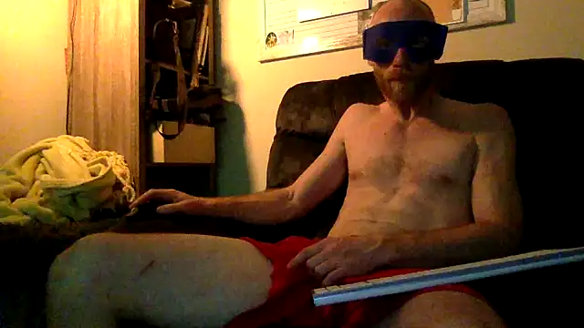 Twowellshapedheads online show from December 2024 07:28:02 AM