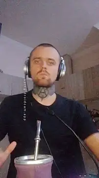 Snapshot of HappyZebra13 chatting on January 2025 07:49:01 PM HappyZebra13 online show from January 2025 07:49:01 PM