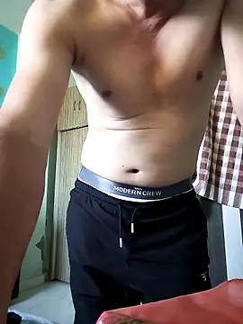 Snapshot of Smarterboytravel chatting on March 2025 08:39:02 AM Smarterboytravel online show from March 2025 08:39:02 AM