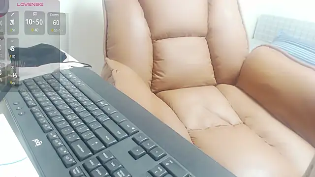 Snapshot of asiancat1 chatting on December 2024 03:10:01 PM asiancat1 online show from December 2024 03:10:01 PM