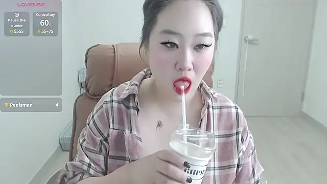 Snapshot of asiancat1 chatting on December 2024 10:01:02 AM asiancat1 online show from December 2024 10:01:02 AM