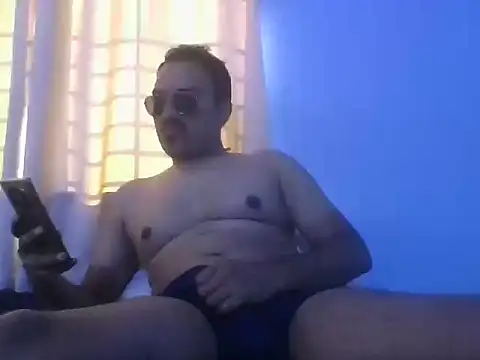 Snapshot of farhaanmacho chatting on March 2026 10:45:02 AM farhaanmacho online show from March 2026 10:45:02 AM