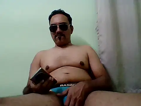 farhaanmacho online show from November 2025 04:22:01 PM