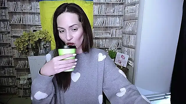 Lina Star S online show from November 2025 10:26:02 AM