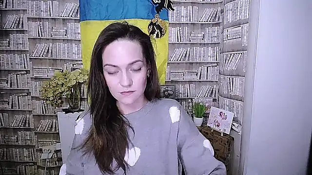 Lina Star S online show from October 2025 08:35:02 AM