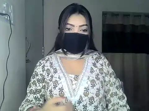 ishi Beauty online show from March 2026 04:38:02 AM