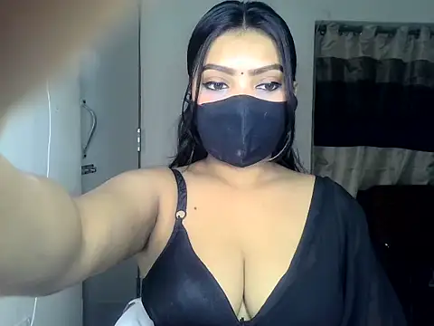 ishi Beauty online show from December 2025 04:46:02 AM