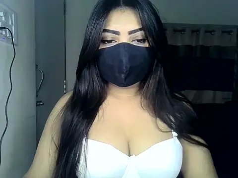 ishi Beauty online show from February 2026 04:56:02 AM