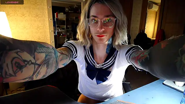 Julia dolls online show from December 2025 10:21:02 AM