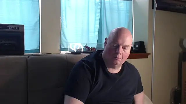 harley99574 online show from April 2026 02:12:02 PM