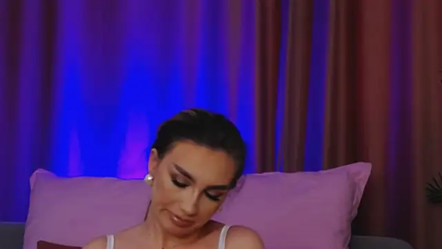 FelyJolie online show from March 2025 08:32:02 AM