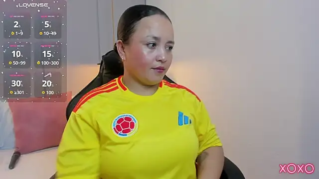 linda rios  online show from June 2026 08:30:01 PM