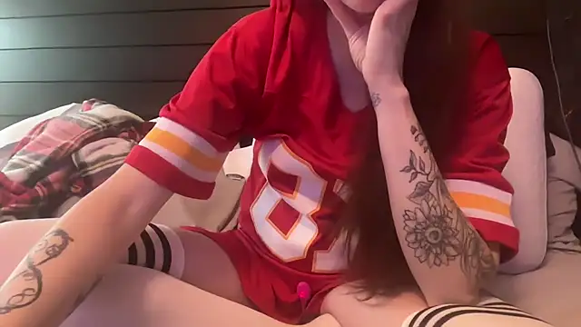 Snapshot of yourstrulylivy69 chatting on February 2025 03:06:01 PM yourstrulylivy69 online show from February 2025 03:06:01 PM