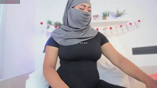 jazmin anbar online show from October 2025 06:11:01 PM