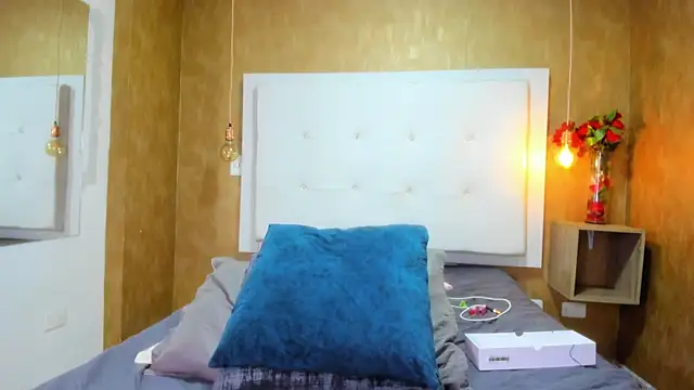 Milaspetite online show from April 2026 09:18:02 PM