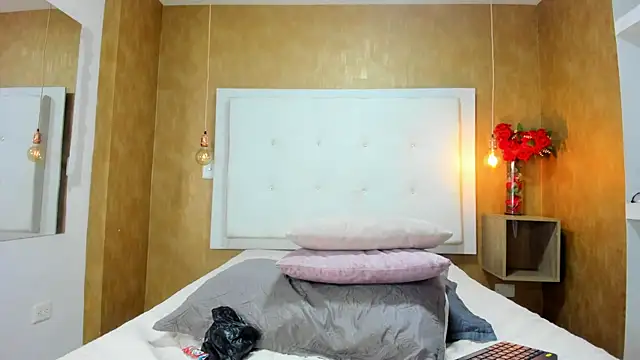 Milaspetite online show from January 2026 09:52:01 PM