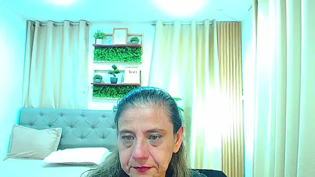 sasi luna online show from May 2026 01:49:02 AM